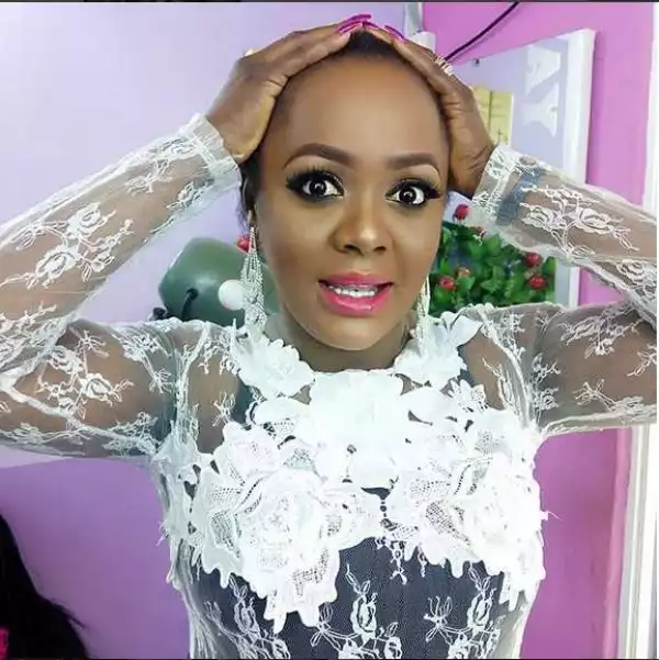 Comedienne Helen Paul Looks Flawless In New Make-up Photos